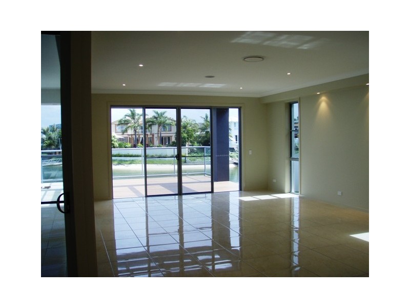 Mermaid Waters QLD 4218