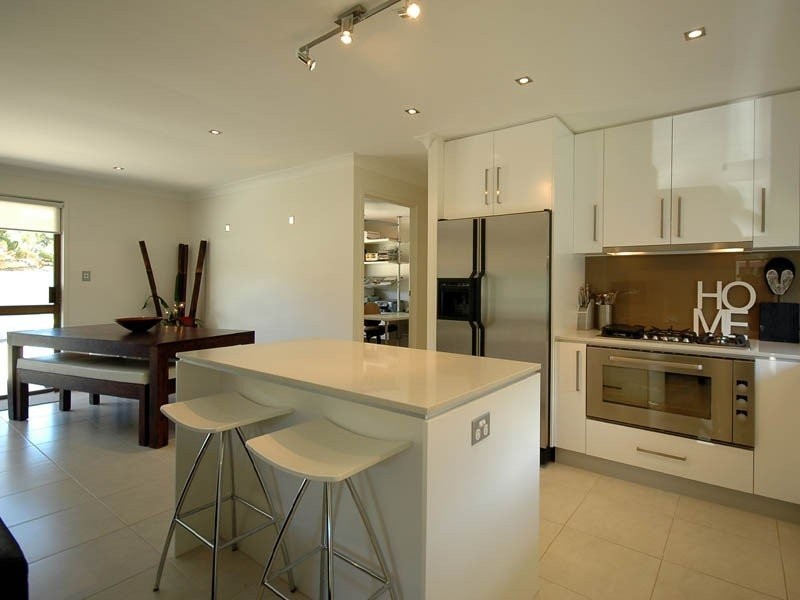 Broadbeach Waters QLD 4218