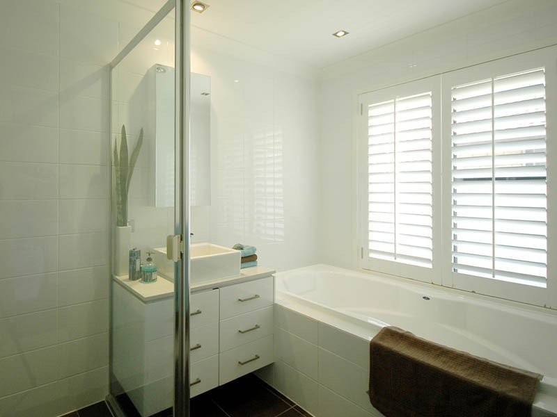 Broadbeach Waters QLD 4218