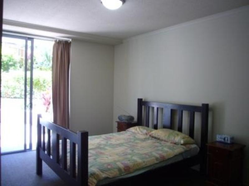 2066/1 Ocean Street, Burleigh Heads QLD 4220