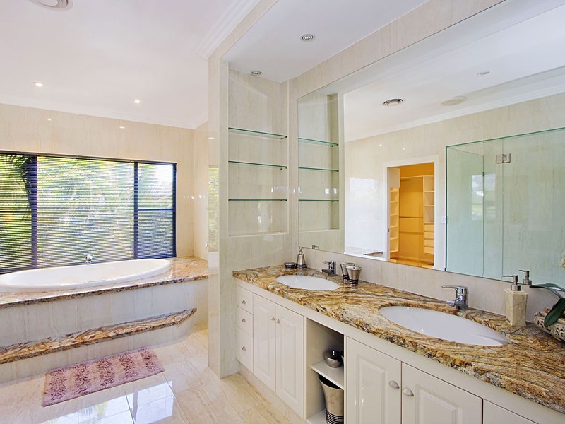 3 McCleary Street, Sorrento QLD 4217