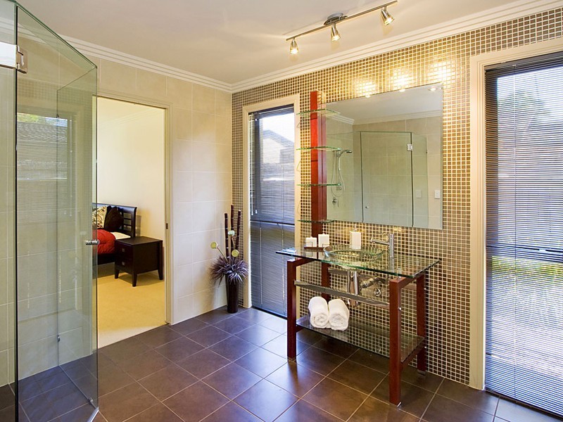 3 McCleary Street, Sorrento QLD 4217