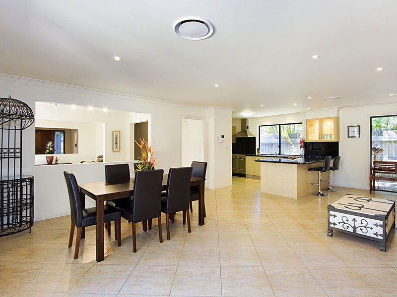 3 McCleary Street, Sorrento QLD 4217