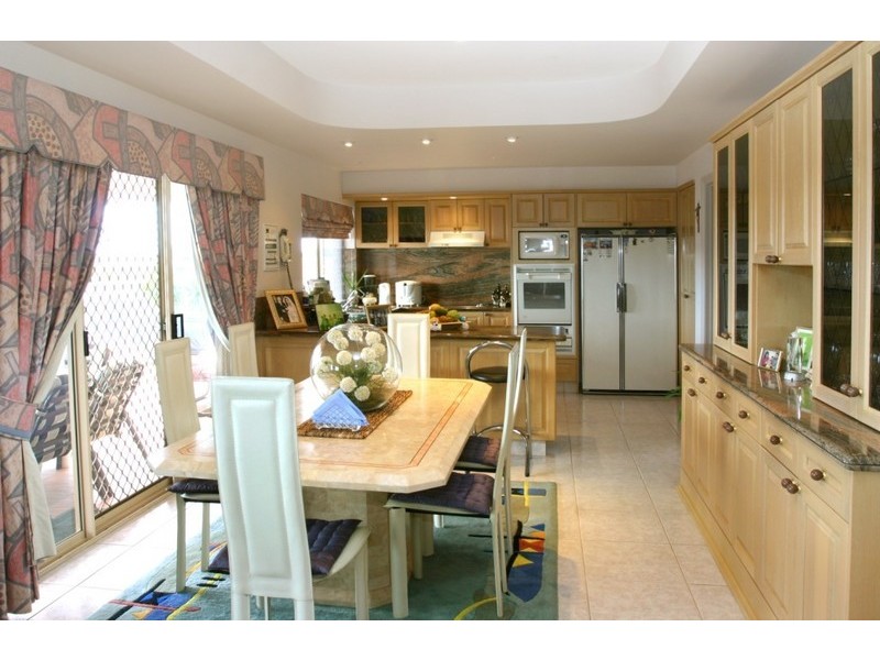 Clear Island Waters QLD 4226