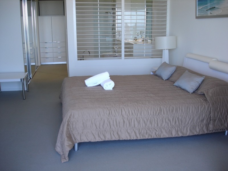 Broadbeach QLD 4218