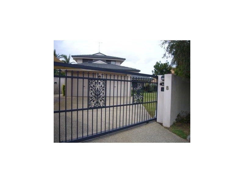 8 Moola Court, Broadbeach Waters QLD 4218