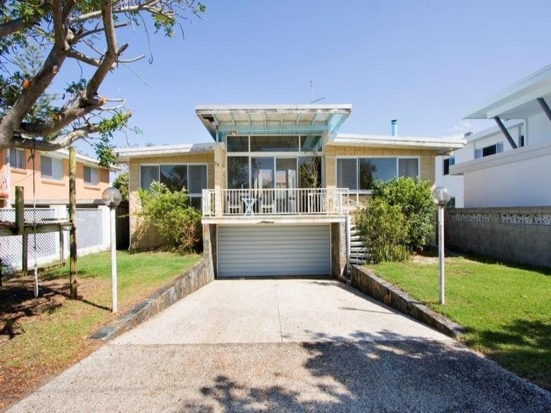 26 Seashell Avenue, Mermaid Beach QLD 4218