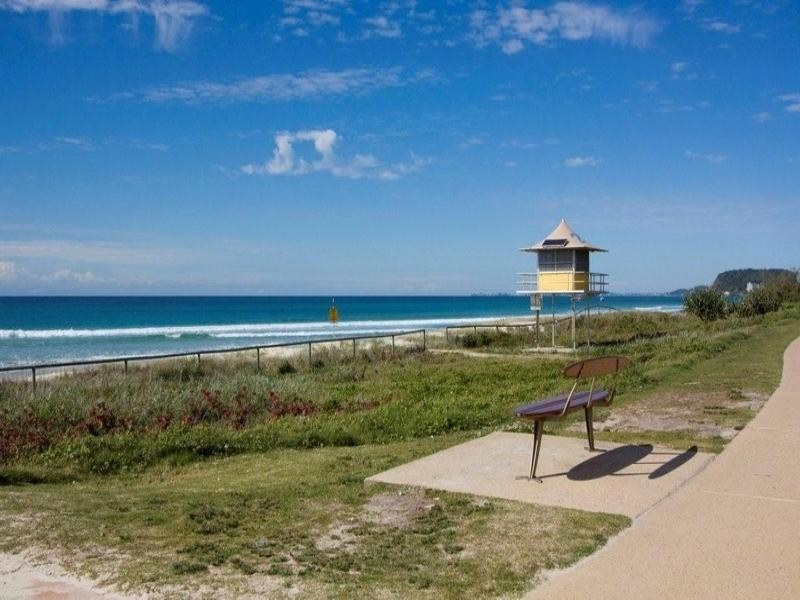 26 Seashell Avenue, Mermaid Beach QLD 4218