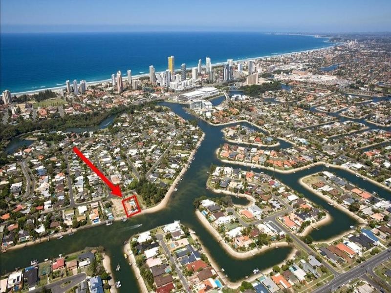 41 Allambi Avenue, Broadbeach Waters QLD 4218