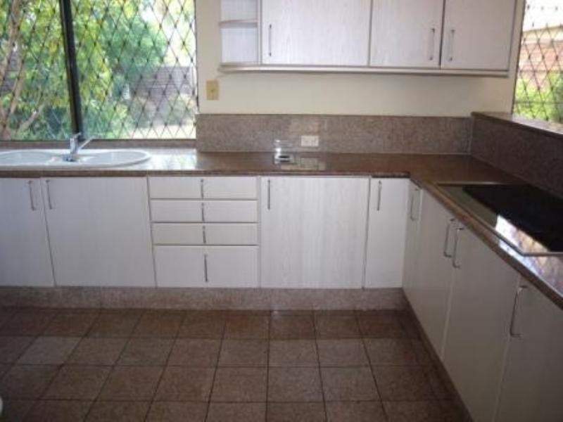 30 Midshipman Court, Main Beach QLD 4217