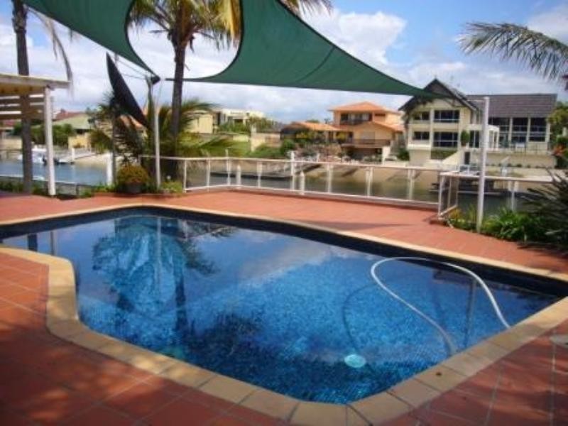 30 Midshipman Court, Main Beach QLD 4217