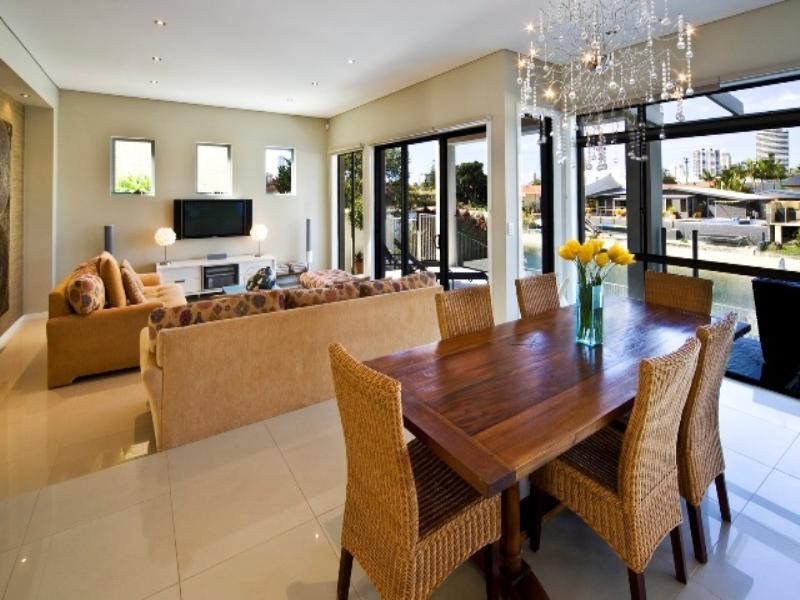 Broadbeach Waters QLD 4218