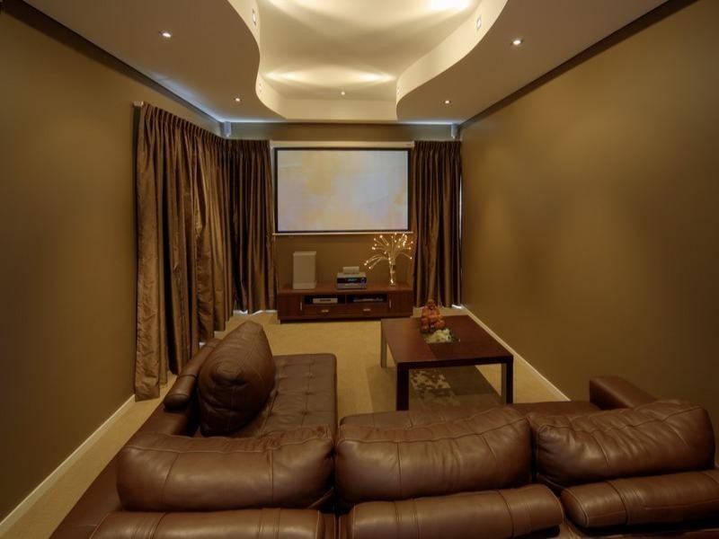 Broadbeach Waters QLD 4218