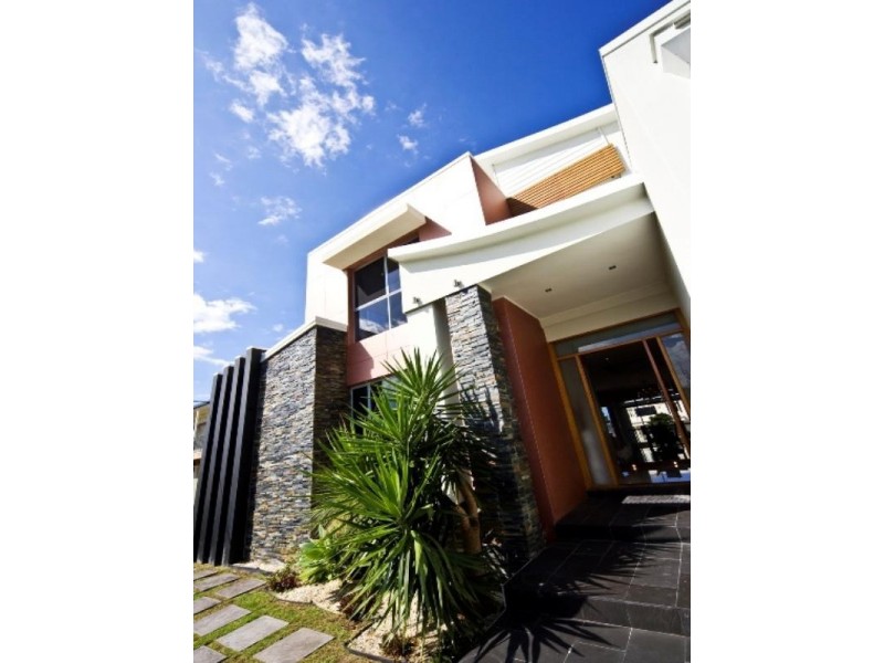 Broadbeach Waters QLD 4218