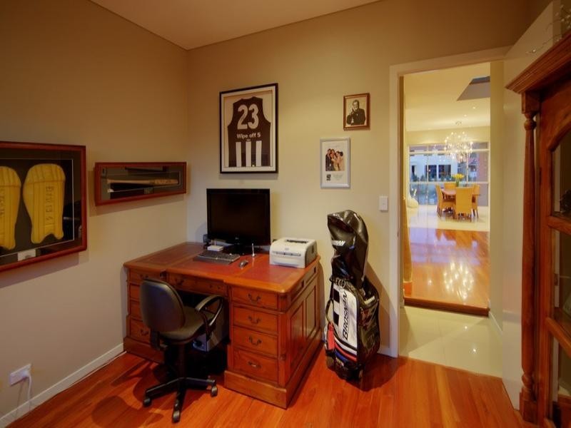 Broadbeach Waters QLD 4218