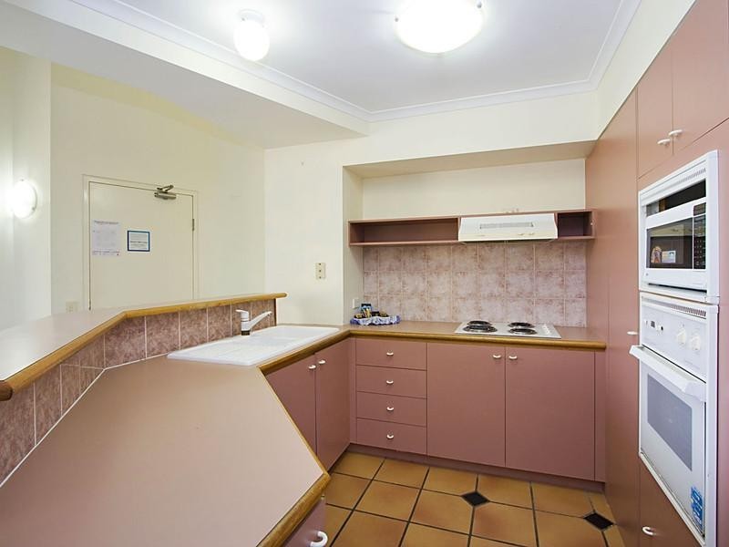 Broadbeach QLD 4218