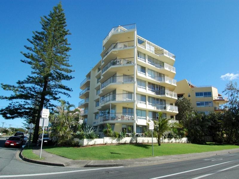 3/5 `Wirringa Sands’ Francis Street, Mermaid Beach QLD 4218