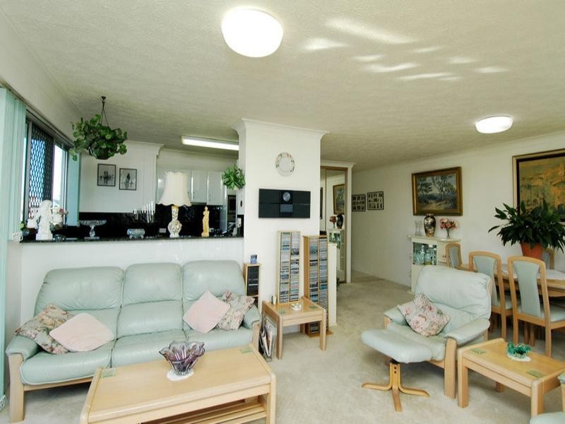 3/5 `Wirringa Sands’ Francis Street, Mermaid Beach QLD 4218