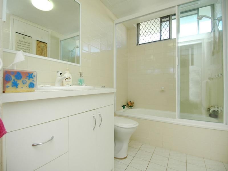 3/5 `Wirringa Sands’ Francis Street, Mermaid Beach QLD 4218