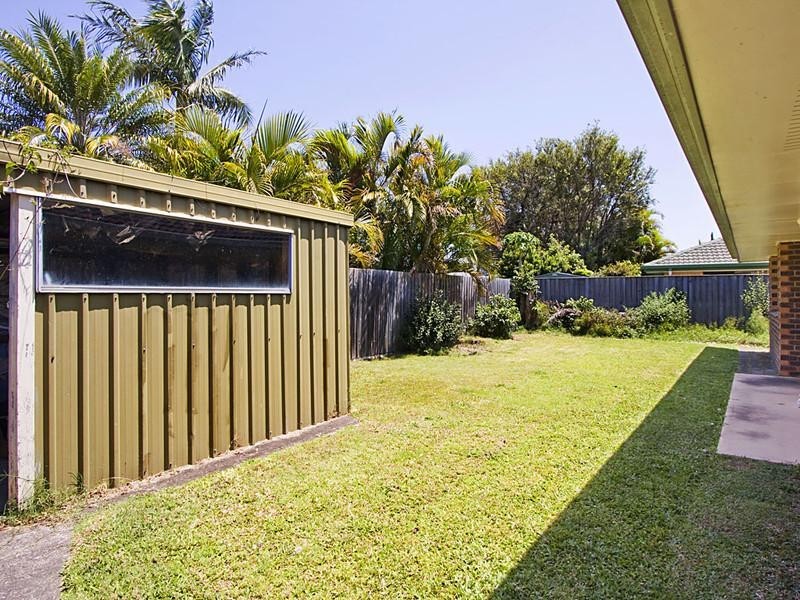 7 Wanneroo Court, Mermaid Waters QLD 4218