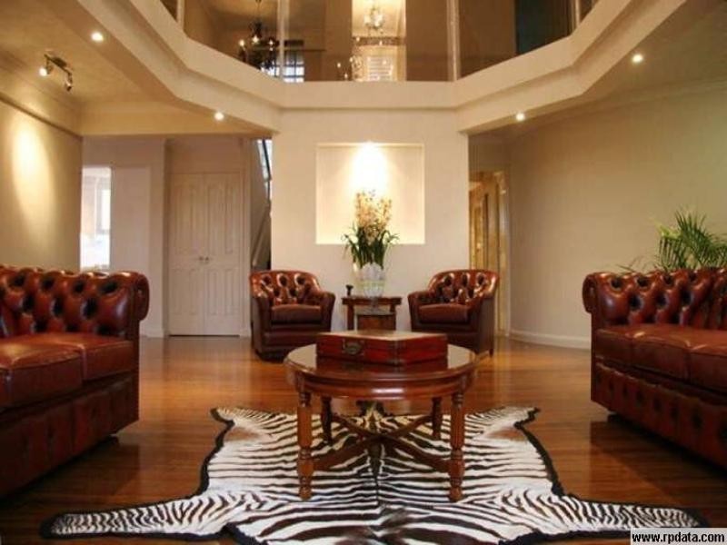 98 Clear Island Road, Broadbeach Waters QLD 4218