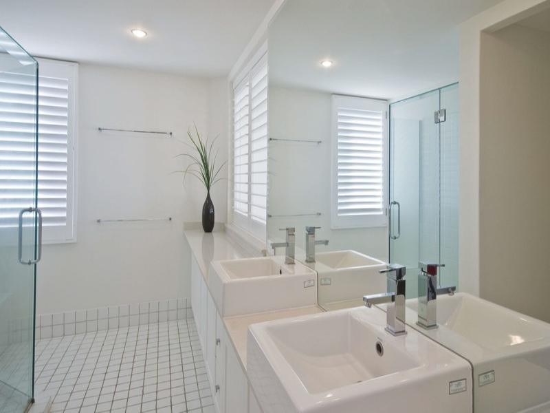 1/147 Hedges Avenue, Mermaid Beach QLD 4218