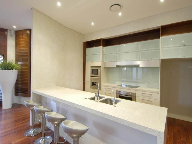 20 Hedges Avenue, Mermaid Beach QLD 4218