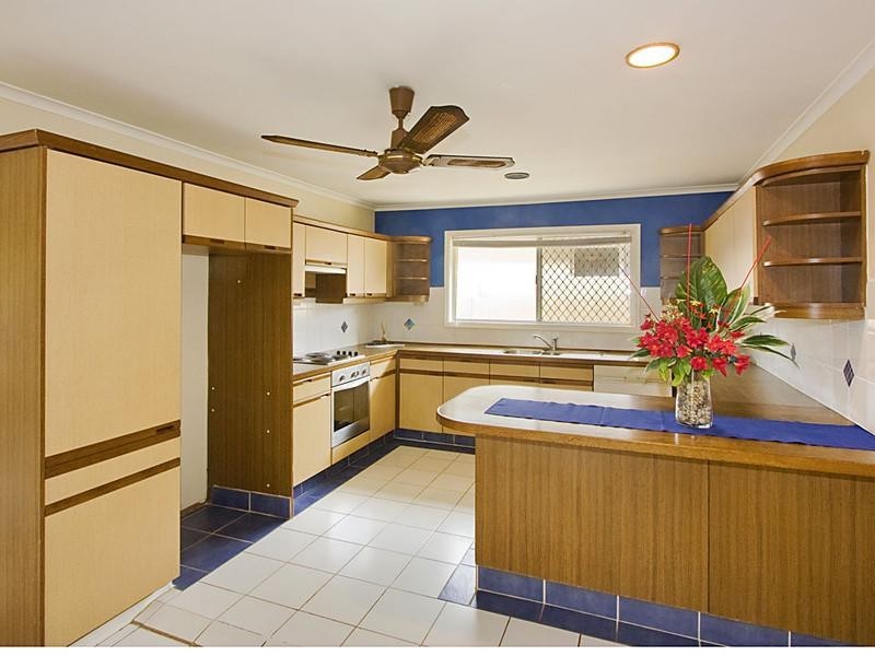 30 Brindisi Avenue, Isle Of Capri QLD 4217