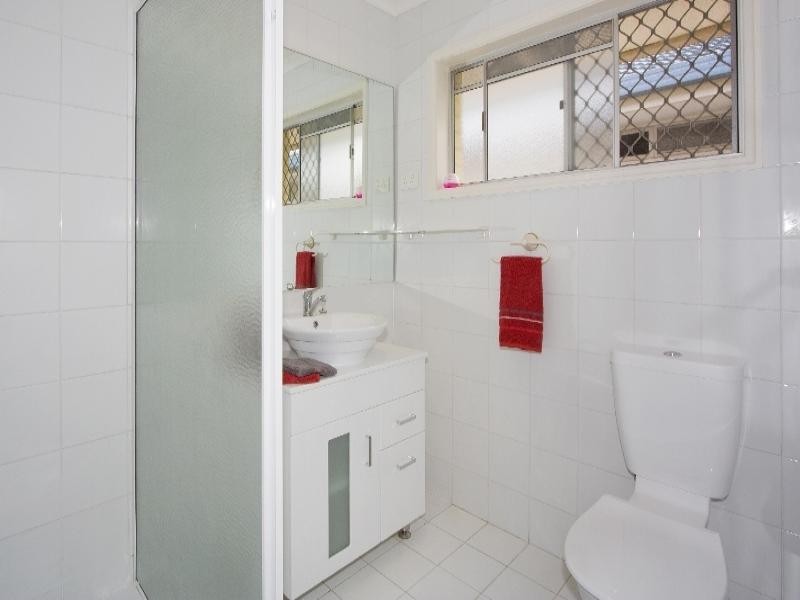 30 Brindisi Avenue, Isle Of Capri QLD 4217