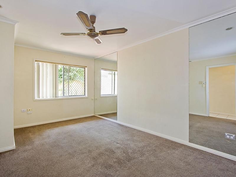 30 Brindisi Avenue, Isle Of Capri QLD 4217