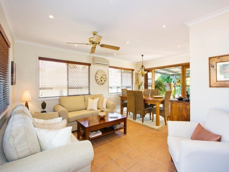 29 Petersen Avenue, Southport QLD 4215