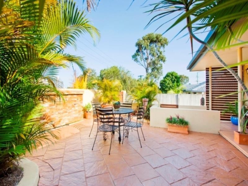 29 Petersen Avenue, Southport QLD 4215