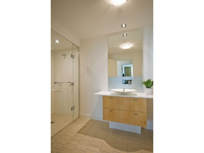 Paradise Point QLD 4216