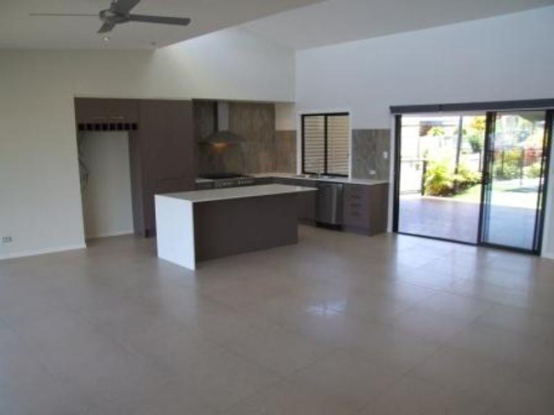 9 Molonglo Close, Reedy Creek QLD 4227