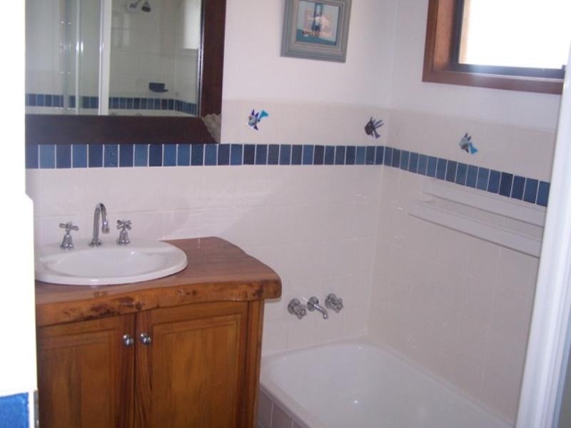 63 Bardon Avenue, Miami QLD 4220