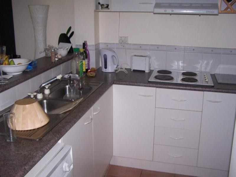 10/19 Monaco Street, Broadbeach QLD 4218