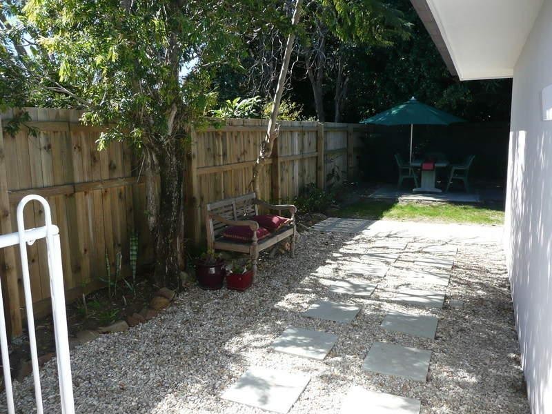 122 Sunshine Boulevard, Mermaid Waters QLD 4218