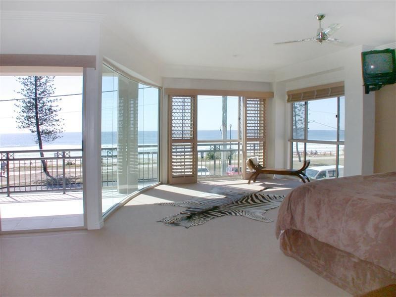 80 Marine Parade, Miami QLD 4220