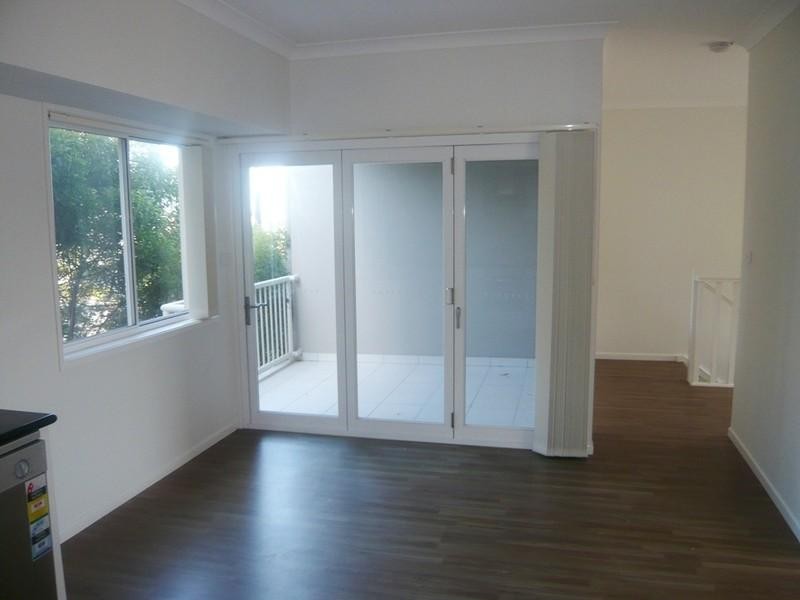 6/8 Alexandrina Drive, Varsity Lakes QLD 4227