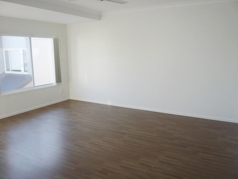 6/8 Alexandrina Drive, Varsity Lakes QLD 4227