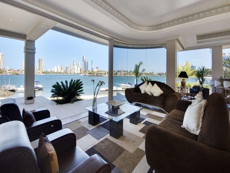 14 Korong Street, Southport QLD 4215