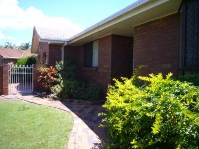 13 Maple Court, Burleigh Waters QLD 4220