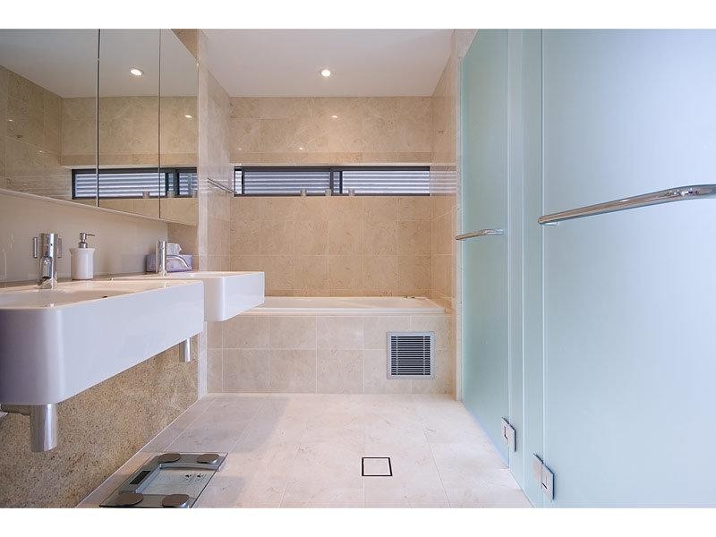 9 (4C)/173 Old Burleigh Road, Broadbeach QLD 4218