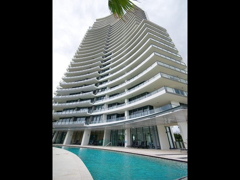 9 (4C)/173 Old Burleigh Road, Broadbeach QLD 4218
