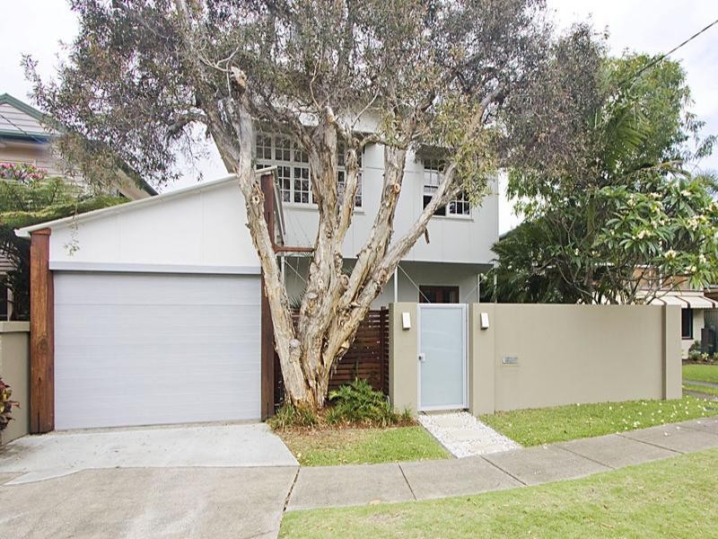 12 Santa Monica Road, Miami QLD 4220