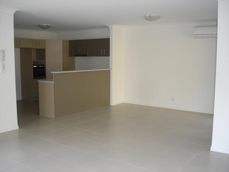 4/181 Gemvale Road, Mudgeeraba QLD 4213