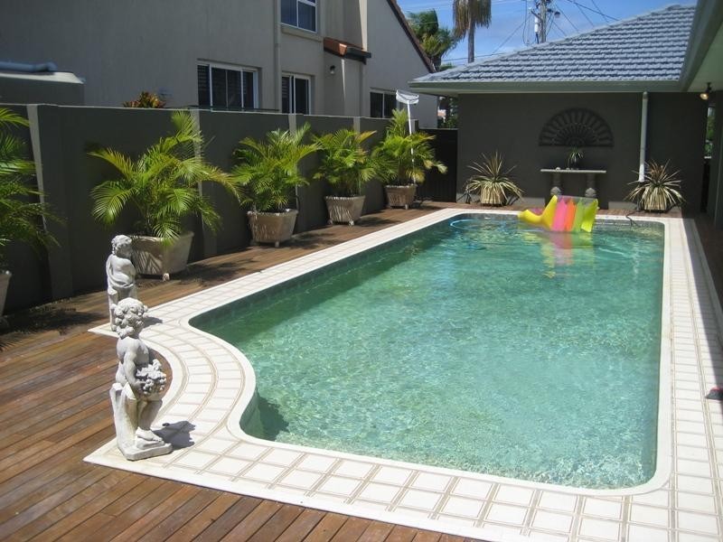 Broadbeach Waters QLD 4218