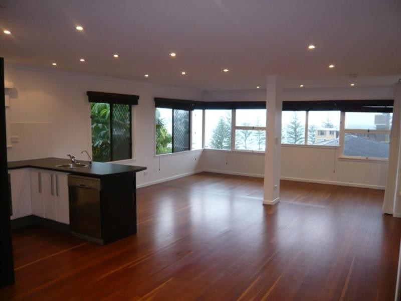 4/8 Nathan Street, Burleigh Heads QLD 4220