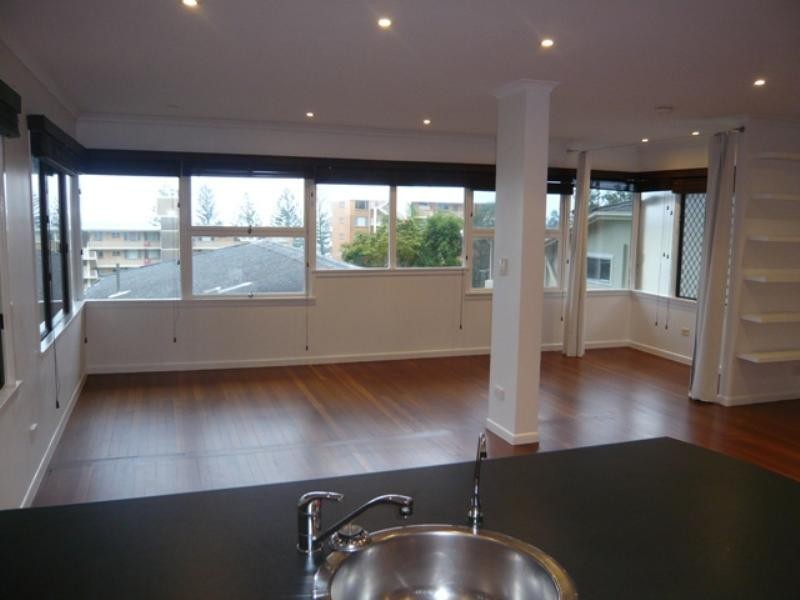 4/8 Nathan Street, Burleigh Heads QLD 4220