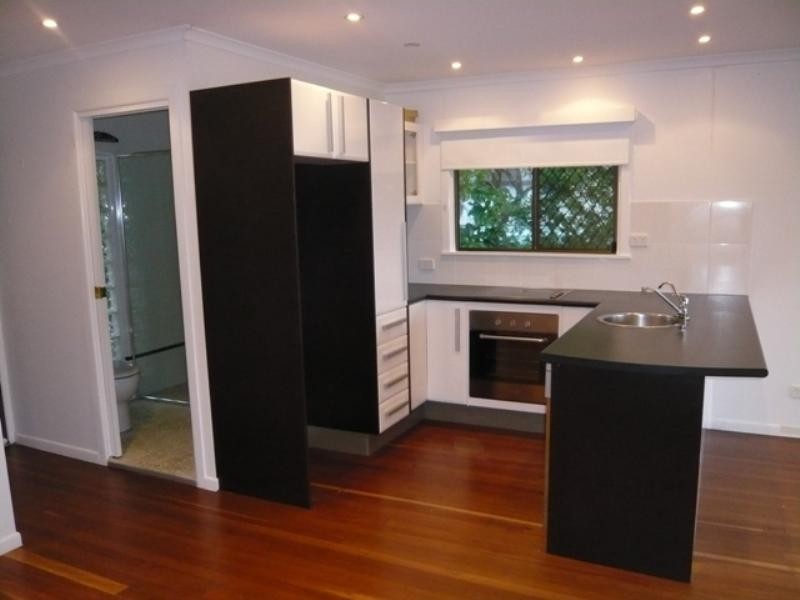 4/8 Nathan Street, Burleigh Heads QLD 4220